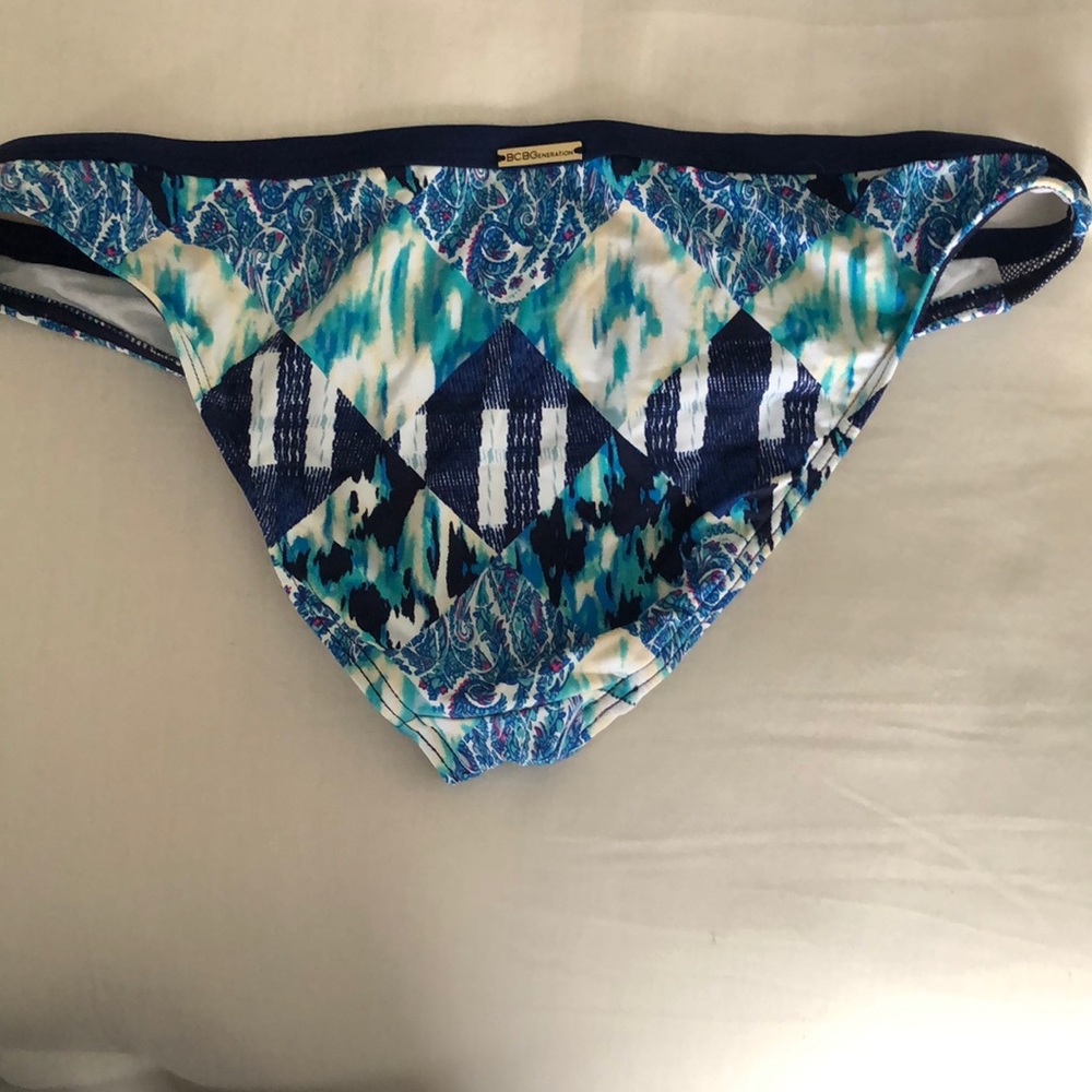 Bcbg bikini - Picture 3 of 7